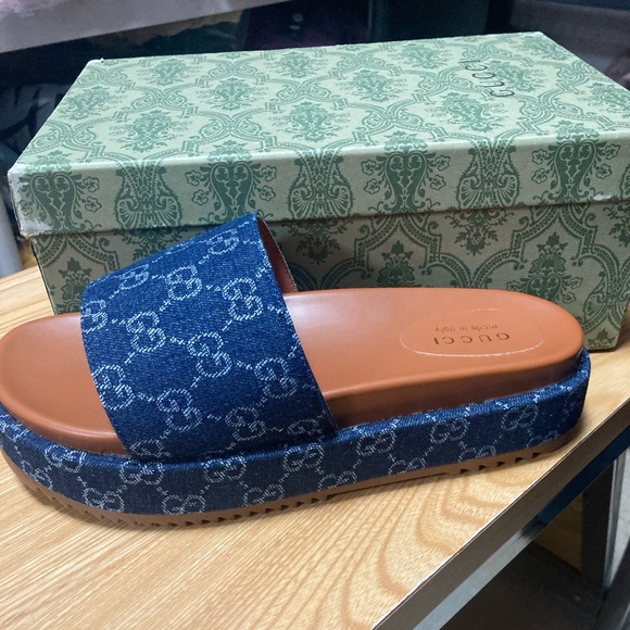 Gucci Angelina denim GG monogram platform slides - Picture 1 of 6